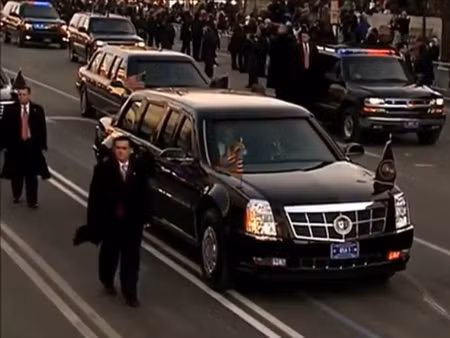 Xe Cadillac của Obama hay… xe tăng! ảnh 15