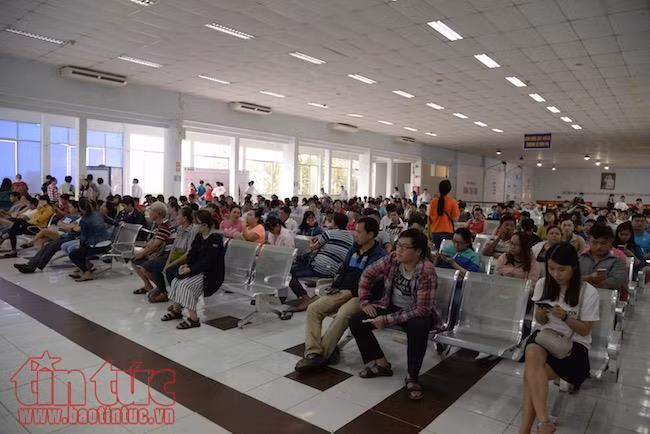 Hơn 50.000 vé tàu Tết đã được đặt chỗ thành công trong ngày đầu mở bán ảnh 1