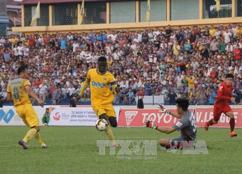  Kịch tính cuộc đua đến ngôi vô địch V.League 2017 ảnh 1