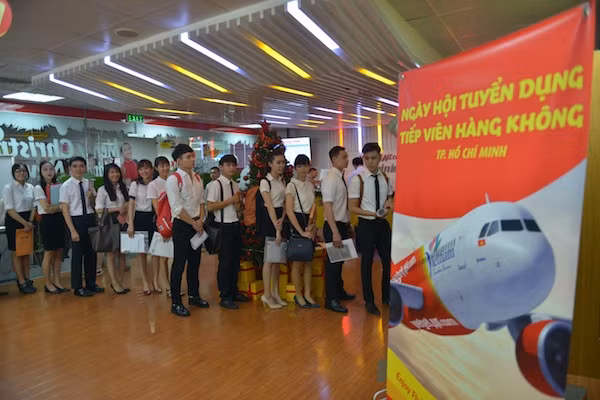 Cơ hội để trở thành tiếp viên Vietjet ảnh 1