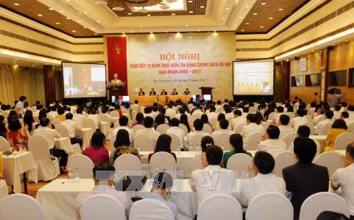 Thủ tướng Nguyễn Xuân Phúc: Đầu tư cho người nghèo là đầu tư cho phát triển ảnh 2