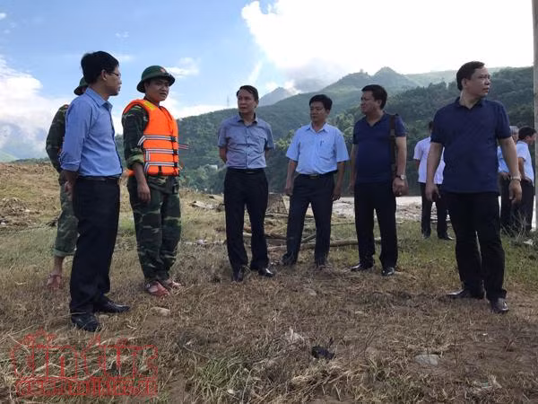 TTXVN nỗ lực tìm kiếm phóng viên bị lũ cuốn ảnh 2
