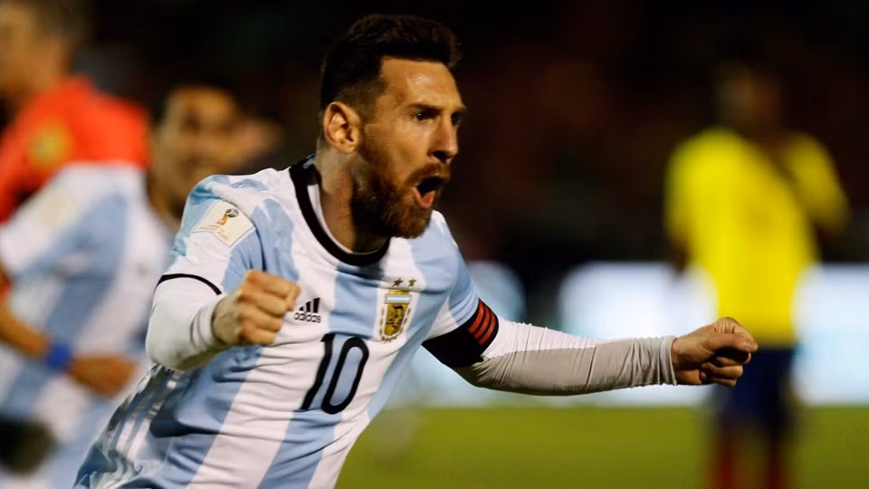 Messi lập hat-trick, Argentina chính thức giành vé dự World Cup 2018 ảnh 3