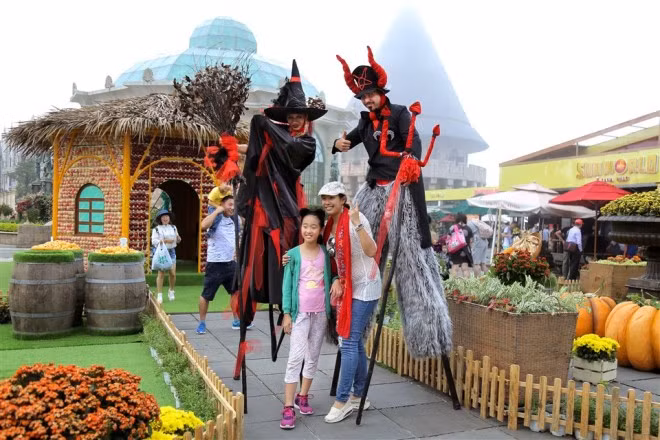 Halloween Sun World Ba Na Hills: Thăm cả địa ngục lẫn thiên đường ảnh 1
