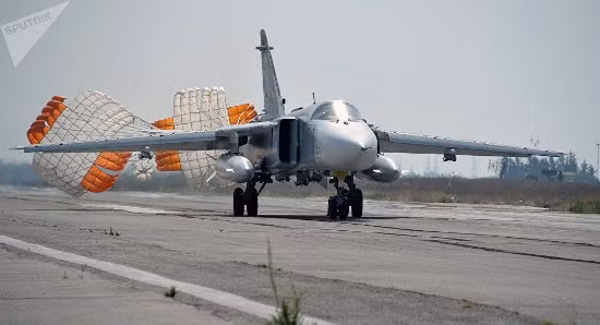 Rơi máy bay chiến đấu Su-24 Nga tại Syria, phi hành đoàn tử nạn ảnh 1