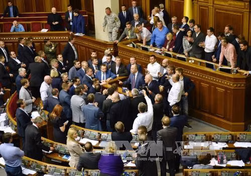 Nga cảnh báo Ukraine không lợi dụng biểu tình làm 'nóng' Donbass ảnh 1
