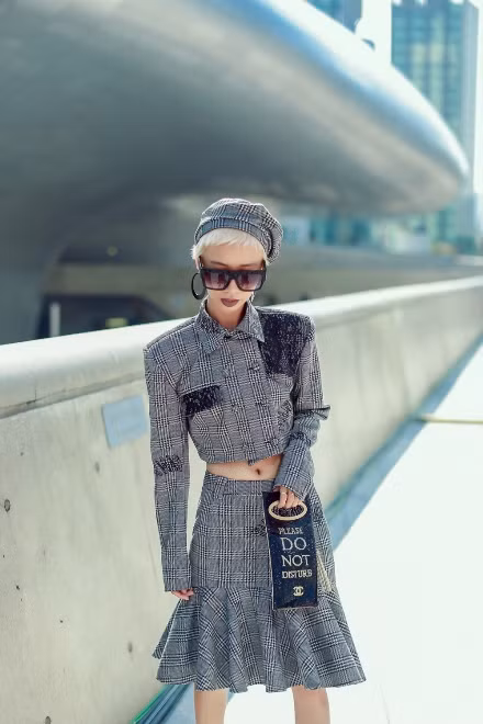 Ninh Dương Lan Ngọc cùng stylist Hoài Trang chinh phục đường phố Hàn Quốc ảnh 6