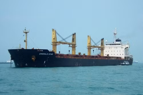 Chìm tàu hàng Hong Kong trên Thái Bình Dương, 11 người mất tích ảnh 1