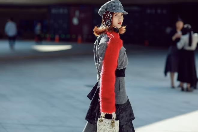 Ninh Dương Lan Ngọc cùng stylist Hoài Trang chinh phục đường phố Hàn Quốc ảnh 4