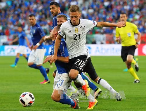 Đức vào bán kết EURO 2016 sau loạt luân lưu kịch tính ảnh 2