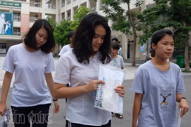 Thí sinh ấn tượng với đề thi Vật lý ảnh 1