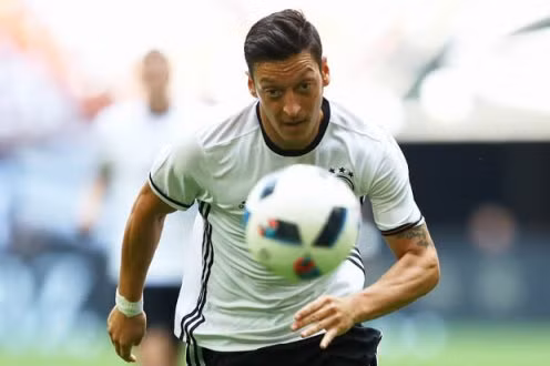 Mesut Oezil - Người tạo cảm hứng cho tuyển Đức ảnh 1