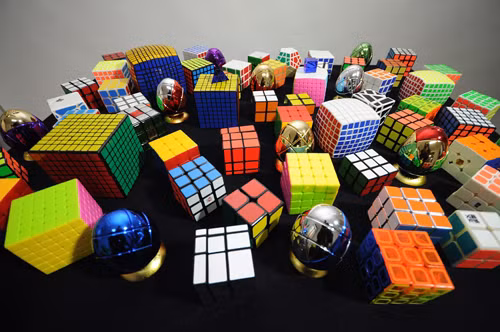 Những điều chưa biết về cha đẻ của rubik ảnh 1