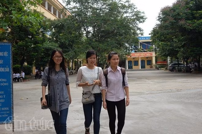 Cấu trúc đề địa lý quen thuộc, nhiều thí sinh ra sớm ảnh 1