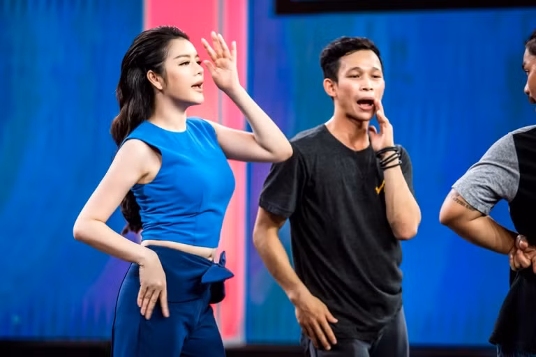 Lý Nhã Kỳ đẹp hút mắt, trổ tài vũ đạo gây bất ngờ ảnh 6