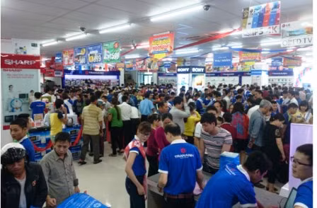 Người tiêu dùng hưởng lợi từ làn sóng mua bán - sáp nhập ảnh 1