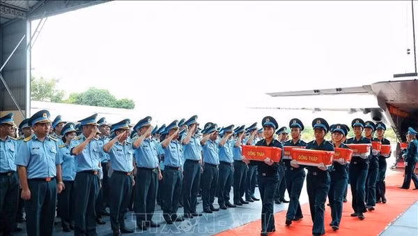 Đưa 15.401 mẫu hài cốt liệt sĩ từ Cần Thơ ra Hà Nội giám định ADN