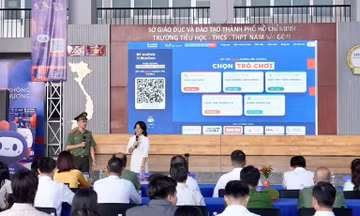 Dạy học sinh làm chủ không gian mạng, không chỉ dừng ở cảnh báo