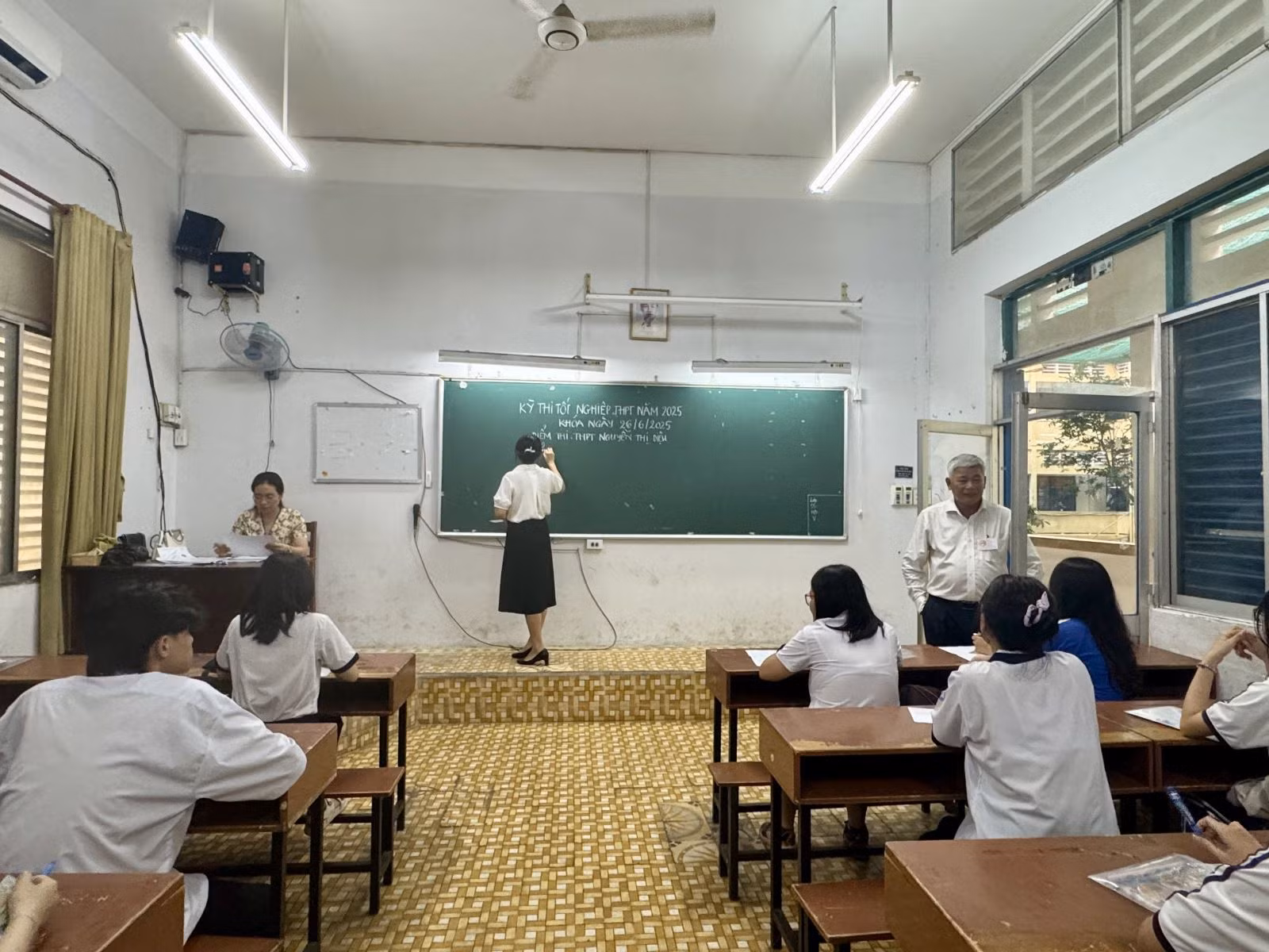 Chú thích ảnh