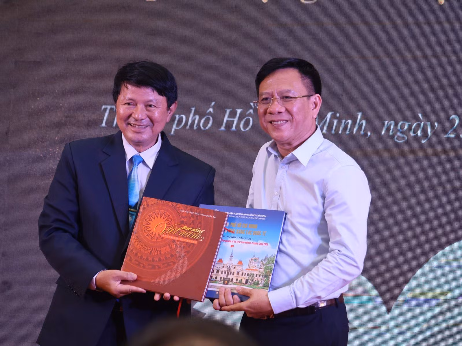 Chú thích ảnh