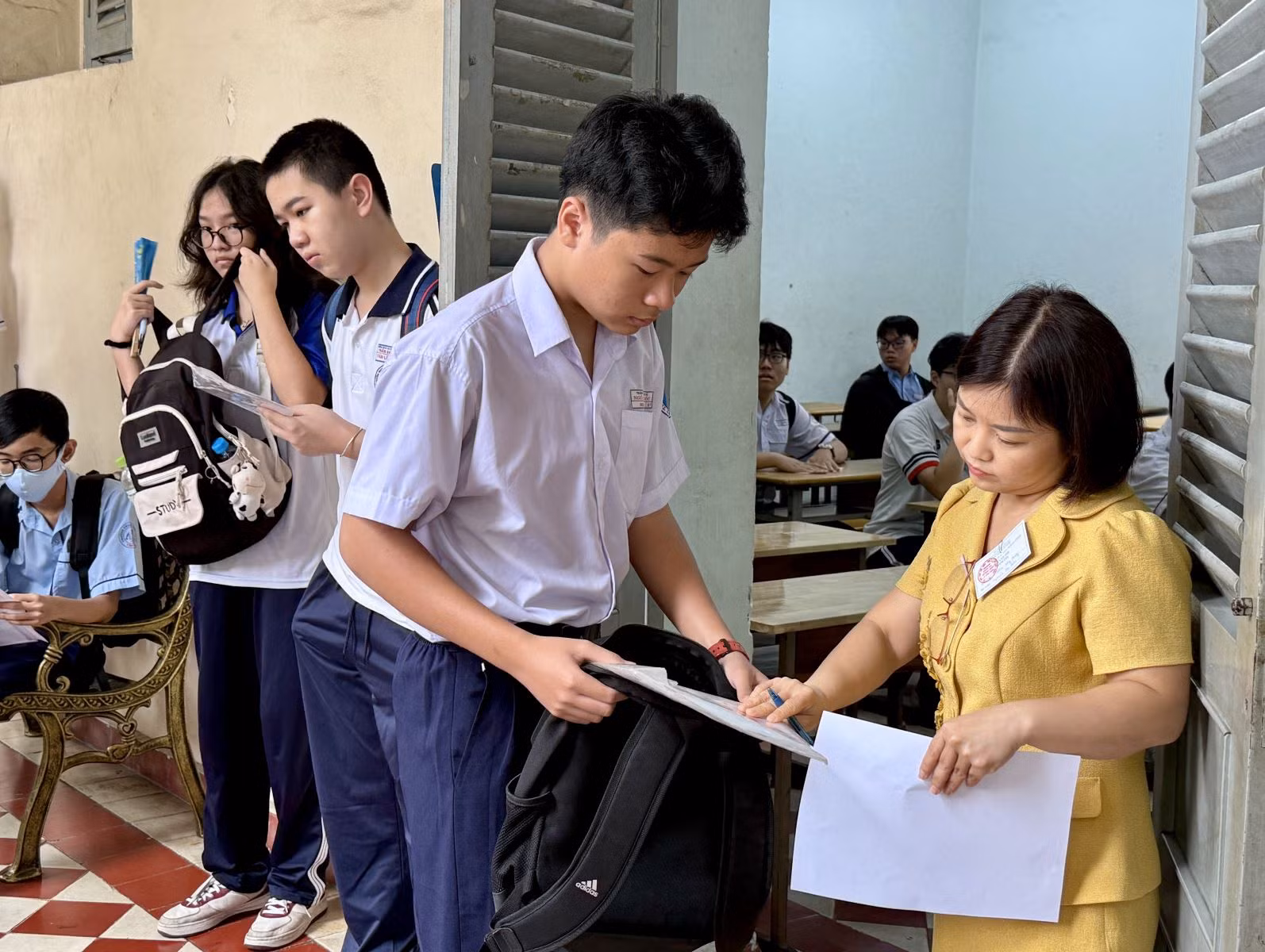 Chú thích ảnh