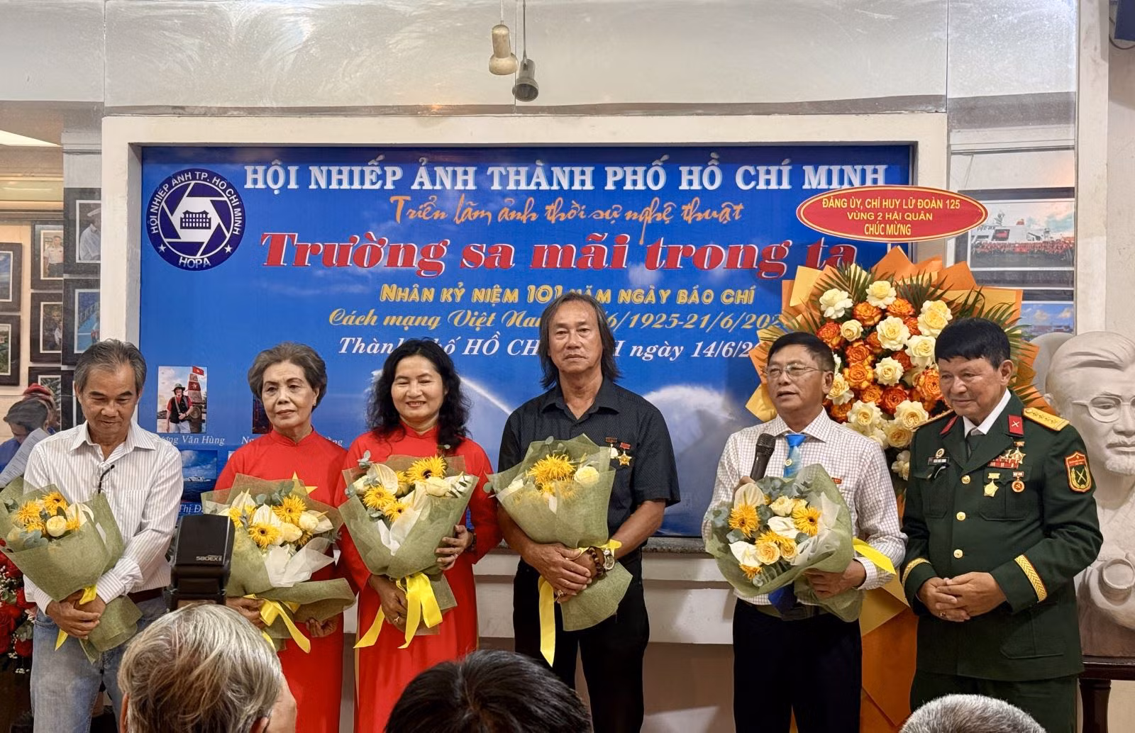 Chú thích ảnh