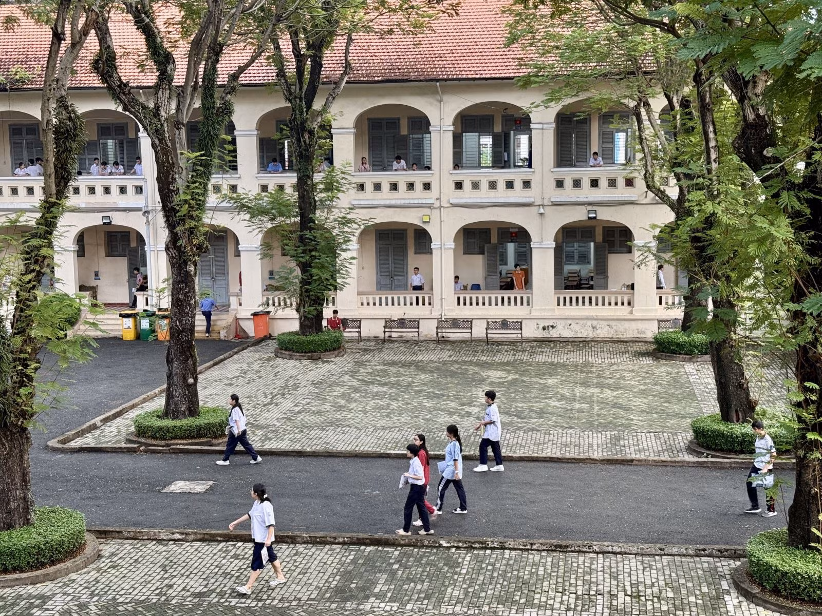 Chú thích ảnh