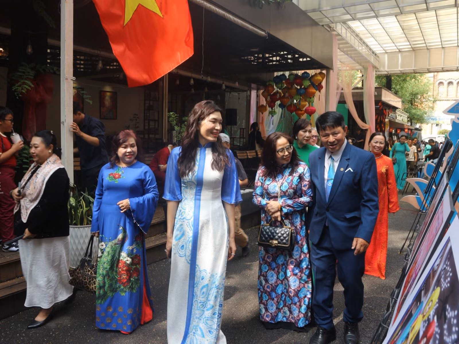 Chú thích ảnh
