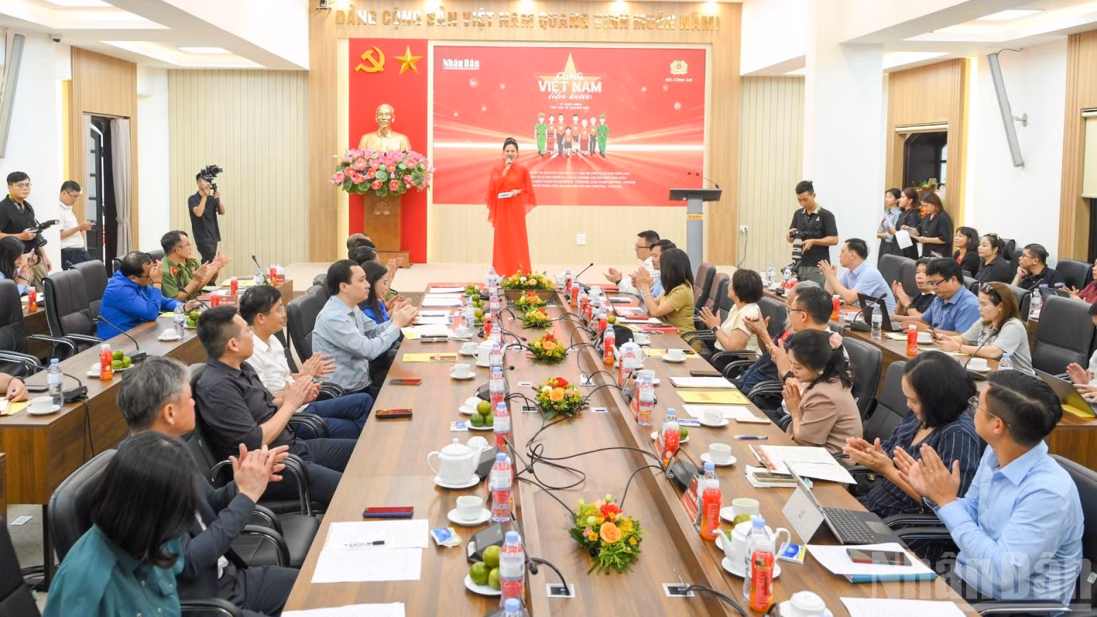 Chú thích ảnh