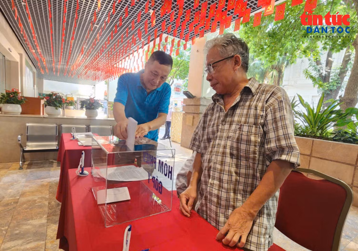 Chú thích ảnh