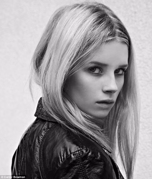 Em gái ‘thiên thần’ của Kate Moss khởi nghiệp người mẫu ảnh 1