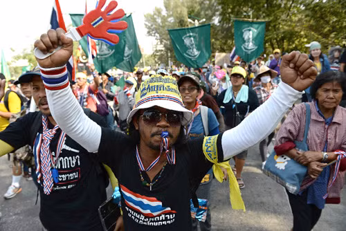 “Áo đỏ” Thái Lan đối kháng “đóng cửa Bangkok” ảnh 1