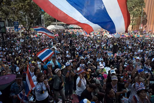 Bangkok trong ngày đầu bị 'đóng cửa' ảnh 4