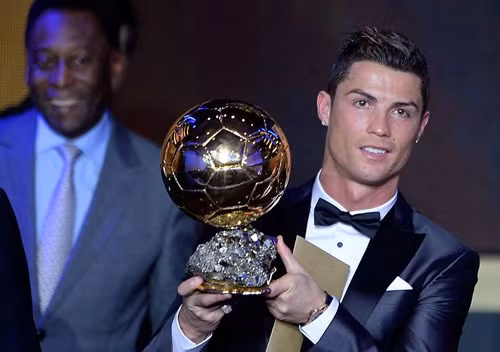 Cristiano Ronaldo - Quả bóng vàng không chức vô địch ảnh 1