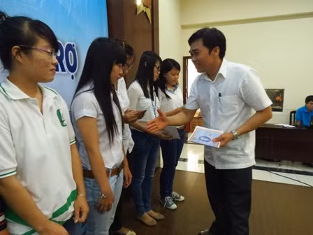 172 suất học bổng cho sinh viên nghèo ảnh 1