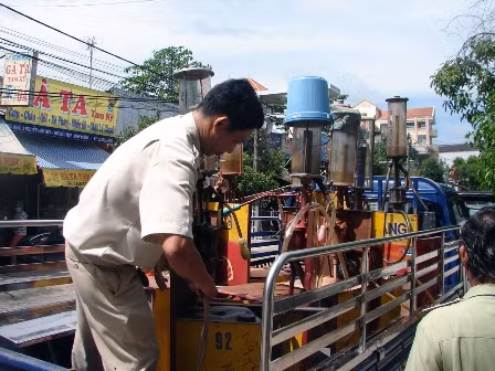 Hàng trăm hồ sơ hải quan giả con dấu, chữ ký ảnh 1