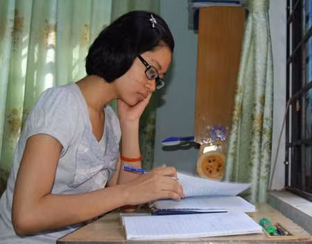 140 sinh viên, nghiên cứu sinh nhận học bổng Vallet ảnh 1