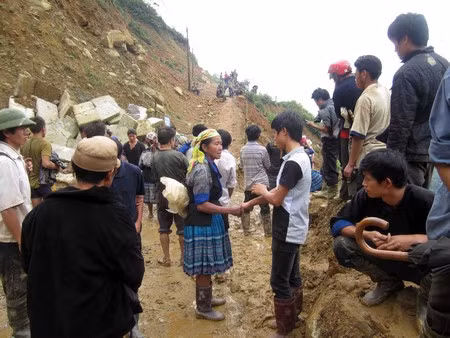 Tang tóc La Pán Tẩn ảnh 1