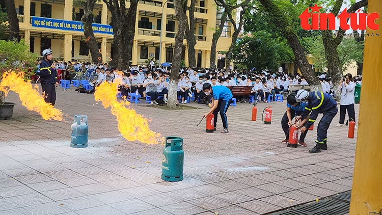 Chú thích ảnh