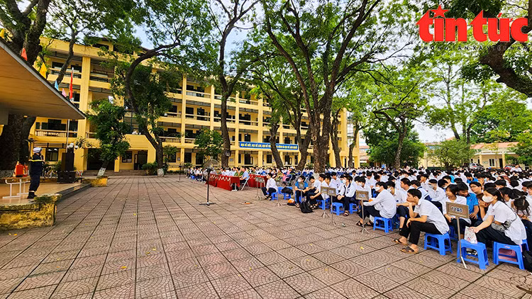 Chú thích ảnh