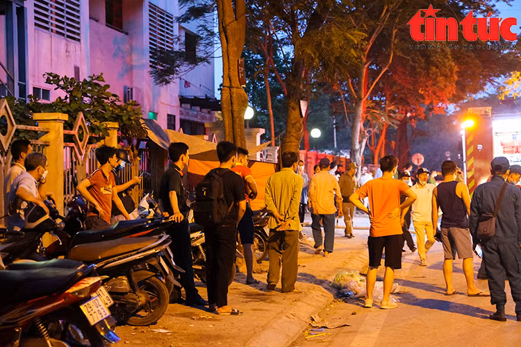 Chú thích ảnh