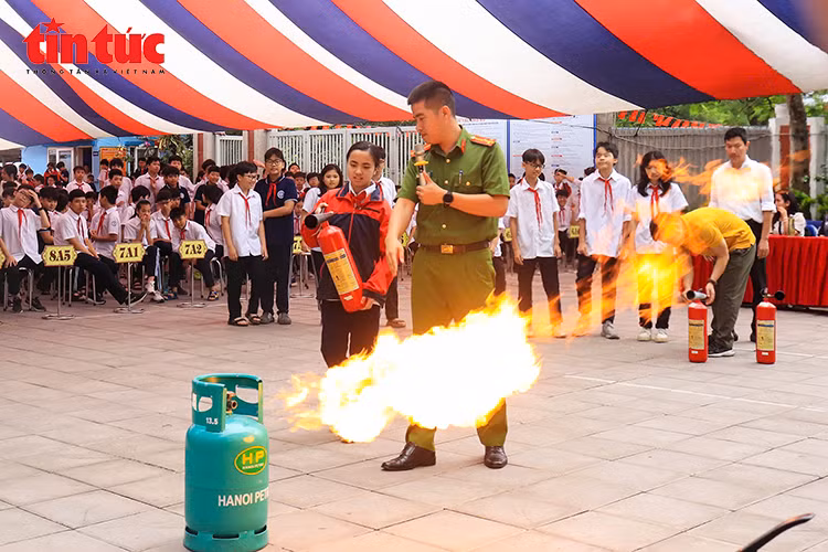 Chú thích ảnh