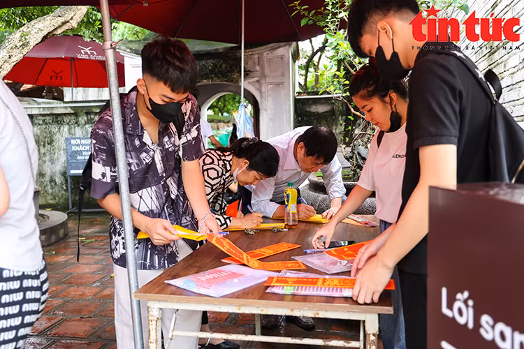 Chú thích ảnh