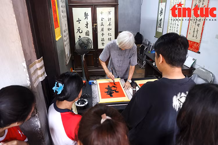 Chú thích ảnh