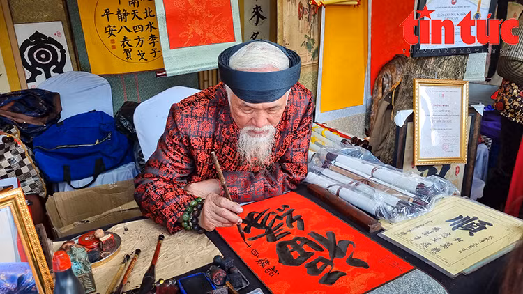 Chú thích ảnh