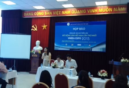 Hội chợ bất động sản đầu tiên ảnh 1