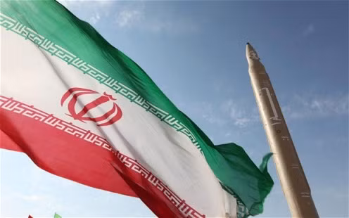 Iran hối thúc các cường quốc dỡ lệnh cấm vận vũ khí ảnh 1