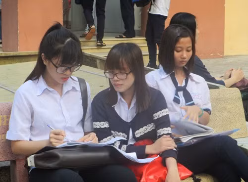 Hình ảnh người lính Trường Sa, Hoàng Sa đi vào đề thi ngữ văn ảnh 4