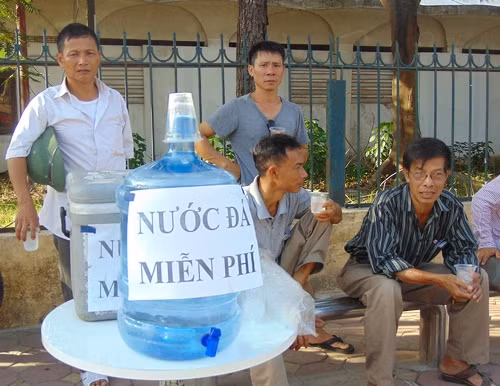 Sáng 2/7, hơn 1 triệu thí sinh làm bài môn văn ảnh 9
