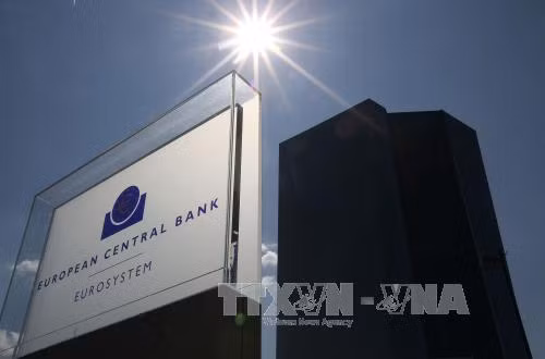 ECB dùng mọi công cụ đối phó khủng hoảng Hy Lạp ảnh 1